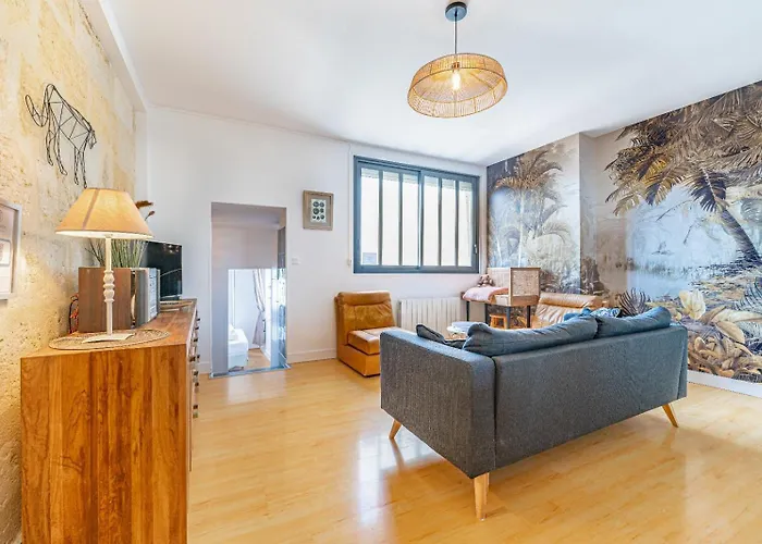 2 Sur Quais Des Chartrons *